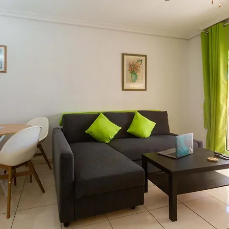 Appartement Lovely 1 Bed, Chayofa, Near Cristianos - 1 Bed, Wi-fi, Terrace, Pool!